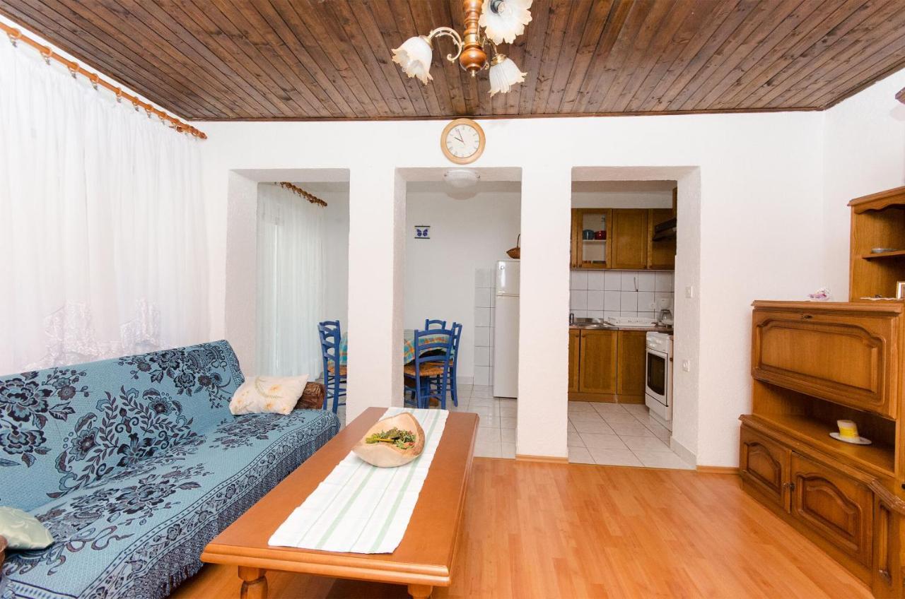 Apartments Marija Ivana Сень Екстер'єр фото