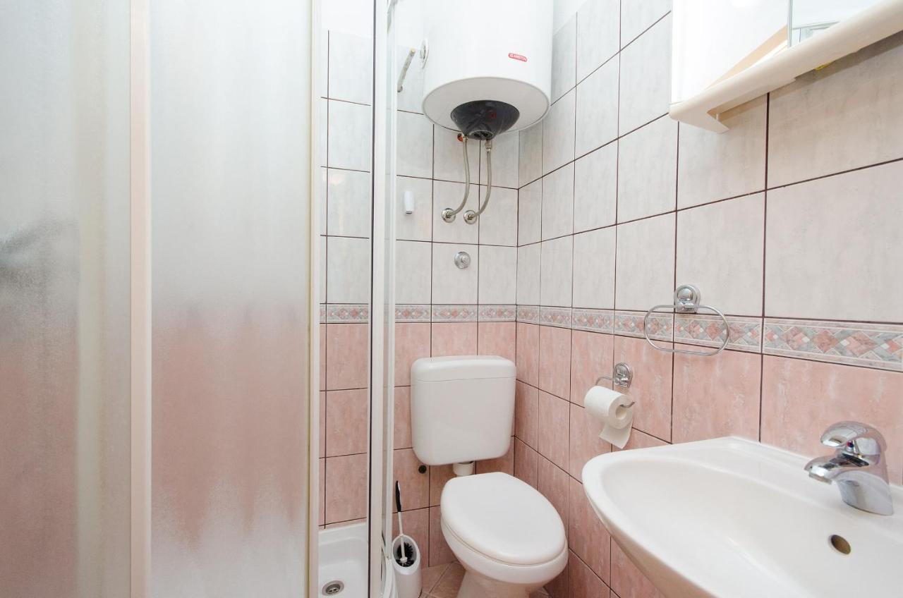 Apartments Marija Ivana Сень Екстер'єр фото