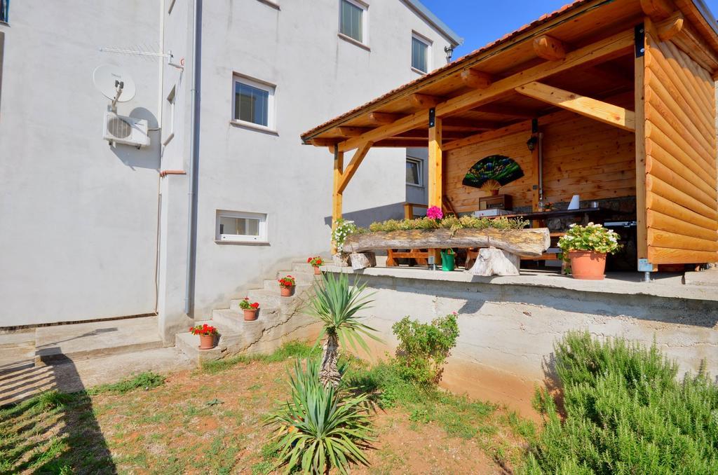 Apartments Marija Ivana Сень Екстер'єр фото